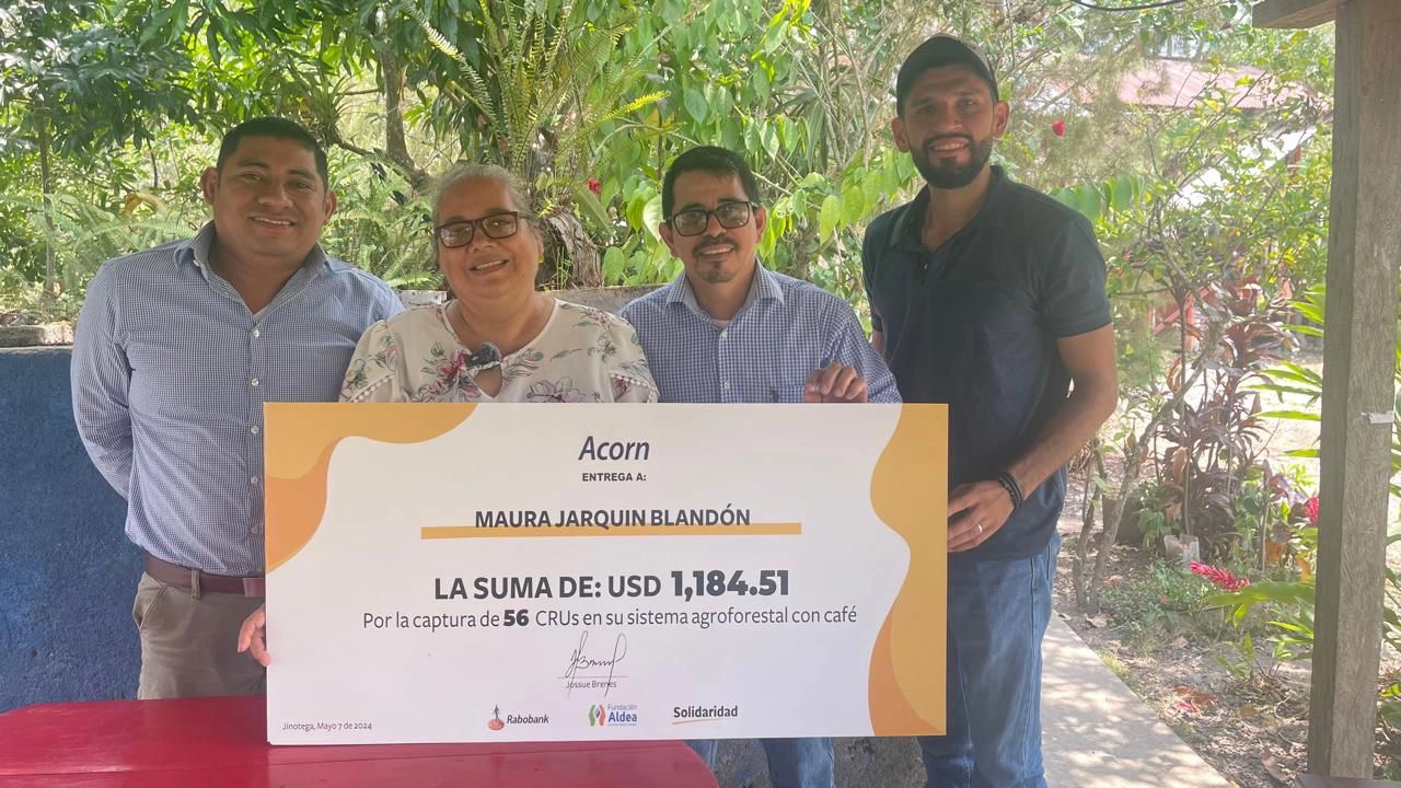 Solidaridad Nicaragua farmer payout ceremony