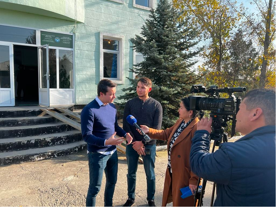 Paulo, ambushed and interviewed by the local news.